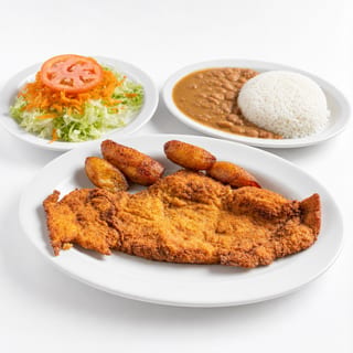Chuleta De Pollo Empanizada